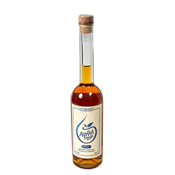 Flasche Apfeltau Fusion mit leuchtend goldener Farbe und stilvollem Etikett