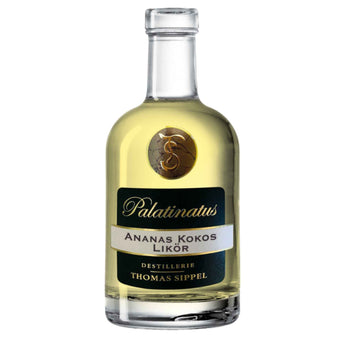 Flasche Ananas-Kokos-Likör von der Destillerie Sippel mit tropischem Flair