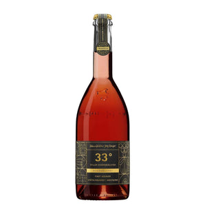 Flasche 33 Grad alkoholfreies Getränk von der Manufaktur Jörg Geiger
