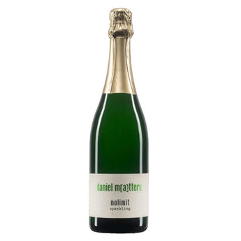 Flasche alkoholfreier Sparkling No Limit Sekt von Daniel Mattern, kühl & spritzig