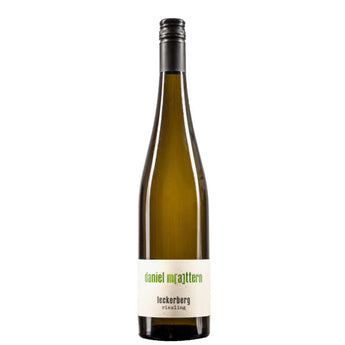 Flasche Riesling Leckerer trocken vom Weingut Daniel Mattern - elegant & kraftvoll