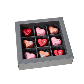 Von Herzen Pralinenbox mit handgefertigten Herzpralinen in hochwertiger Geschenkverpackung