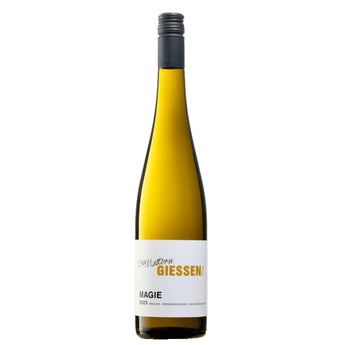 Weißwein Cuvée Magie vom Weingut Gießen mit frischen Aromen und elegantem Charakter