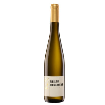 Moselriesling vom Weingut Quint, funkelnd im Licht, mit Zitrusaromen