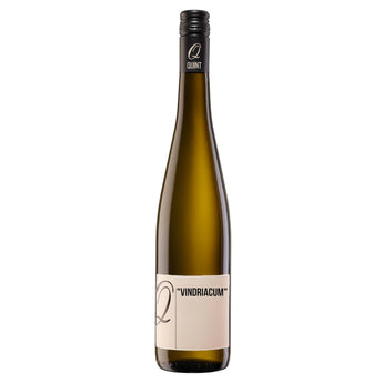 Flasche Riesling vom Weingut Quint, heller Moselwein mit frischer Note