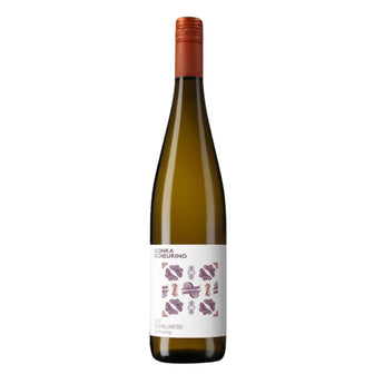 Flasche Scheurebe vom Weingut Scheuring, fruchtiger Weißwein aus Franken
