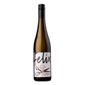 Filmriss Sauvignon Blanc vom Weingut Felix Mayer in der Flasche
