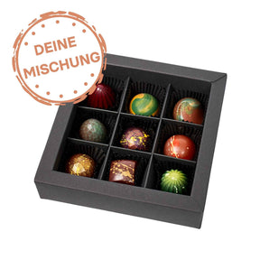 Pralinenbox mit 9 individuell wählbaren handgemachten Pralinen in edler Verpackung