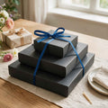 Pralinentorte klein aus handgefertigten Pralinen als originelles Geschenk zum Geburtstag oder Jubiläum