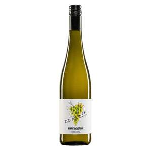 Flasche alkoholfreier Riesling No Limit von Daniel Mattern mit frischer Zitrus-Aromatik