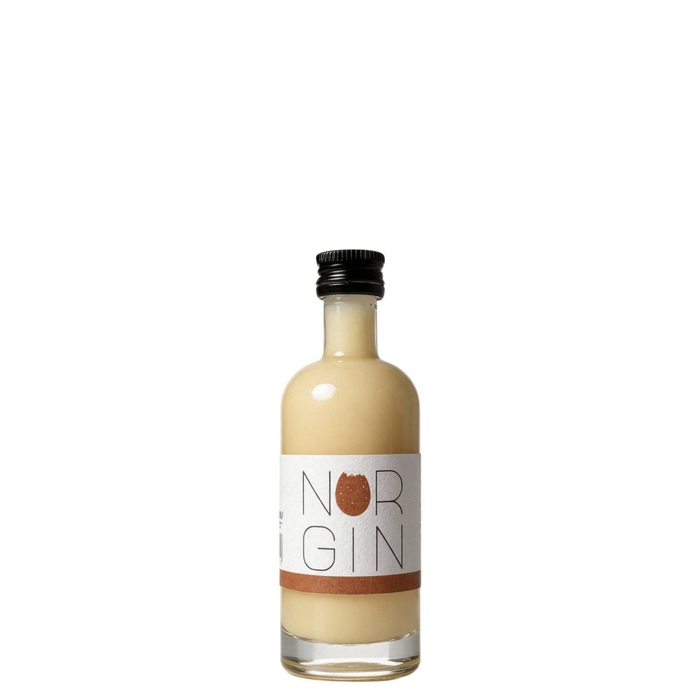 Flasche Norgin Eierlikör auf Basis von Orange & Almond Gin, cremig und elegant