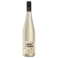 Winzer-Glühwein weiss „Ein Wintermärchen“ vom Weingut Quint in klarer Flasche mit schlichtem Etikett.
