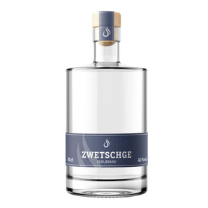 Brennlust Zwetschgenbrand - klare Fruchtspirituose aus Hauszwetschgen in eleganter Flasche.

